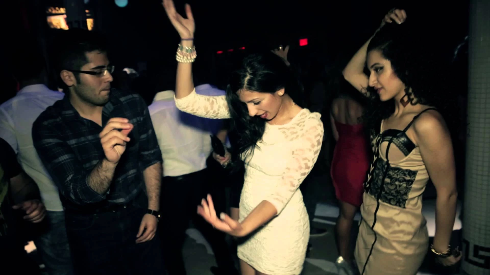 Θα μείνετε άφωνοι! Τι συμβαίνει στην Τεχεράνη τις νύχτες; (βίντεο)